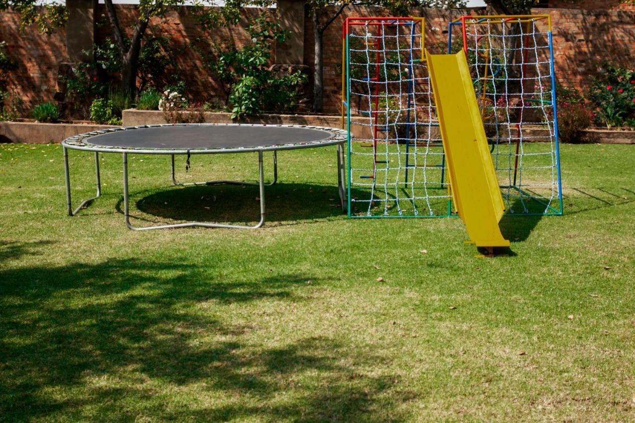 Town And Country Mpumalanga Hotel Middelburg  Bagian luar foto